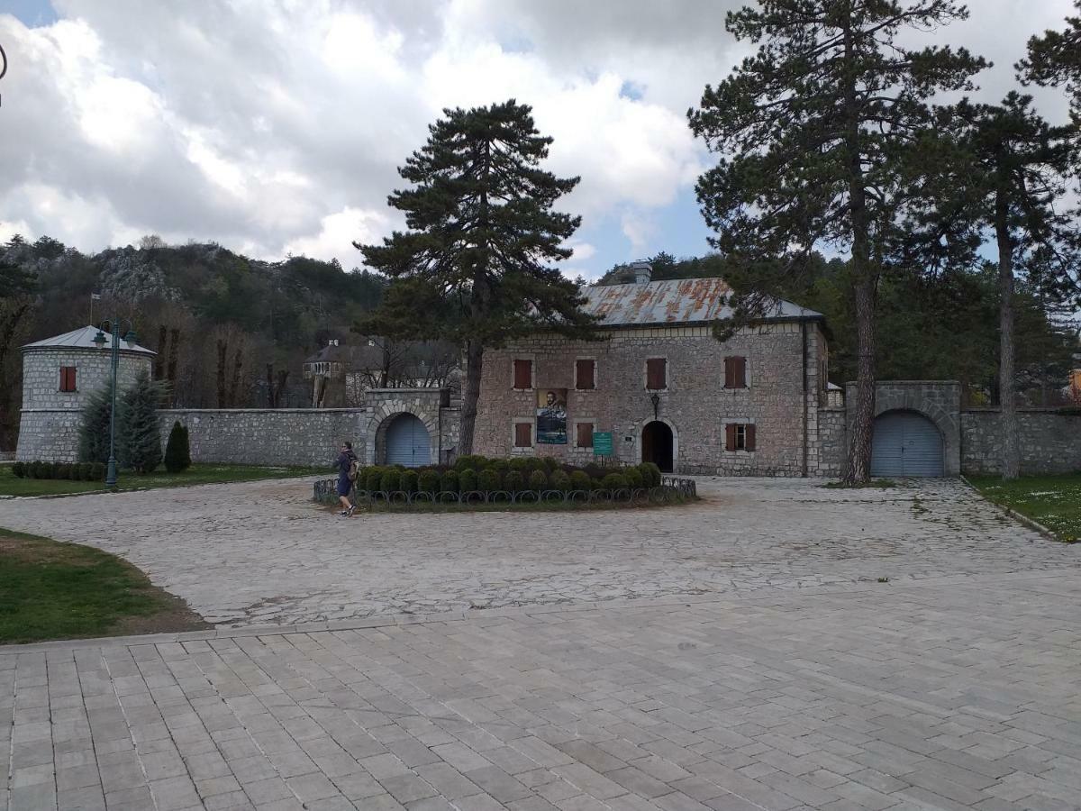 Apartman Donji Kraj Daire Cetinje Dış mekan fotoğraf